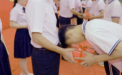 十八歲的成人禮作文(精選10篇)