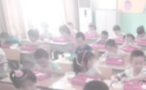 媽媽喜歡看著我吃飯小學(xué)生作文