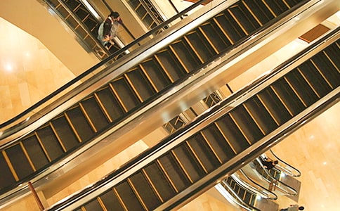 С�^(q��)��ݏV���ͬ