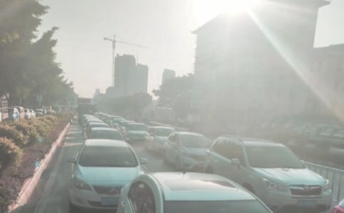 ��܇�ĸ�Ц����