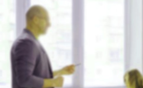 �y������