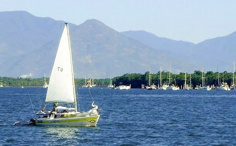 中班美術《帆船船隊》教案附反思