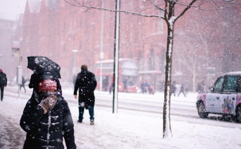 ��(c��)  �ֽ��^�L(f��ng)ѩɽ��R�� ʾ��һ