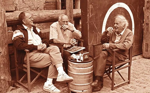 愛吃糖葫蘆的太陽公公小班美術(shù)教案2篇