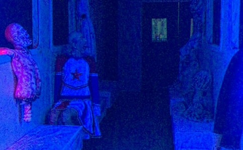 鬼屋優(yōu)秀作文