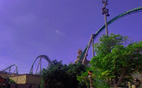 坐過山車作文【精】