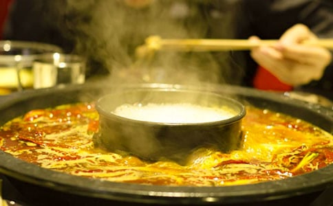 吃火鍋?zhàn)魑?集合15篇)
