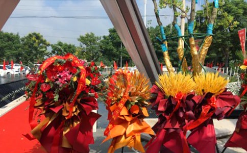 美容院開業(yè)發(fā)朋友圈的句子