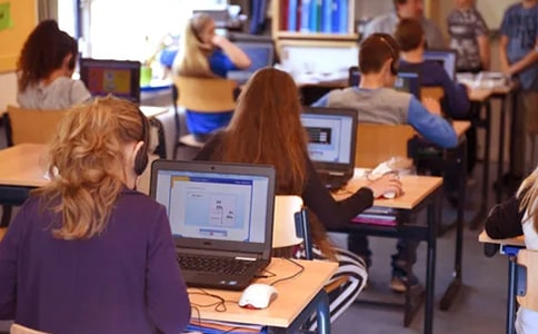 ��Ό���Ո������W���v