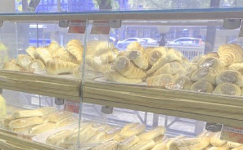 形容面包店的句子