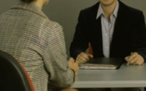 【精選】面試時(shí)簡(jiǎn)短的自我介紹模板匯總九篇