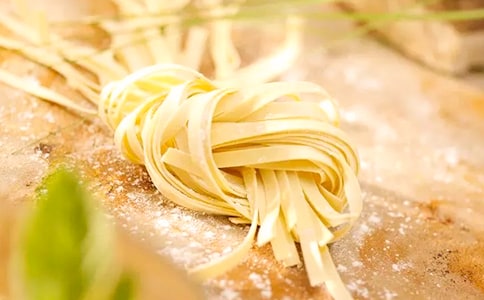 面條中班美術(shù)教案