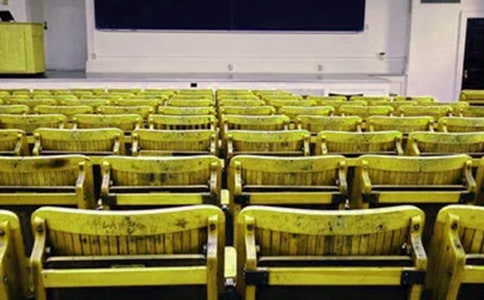 �oĸУ��һ����x��