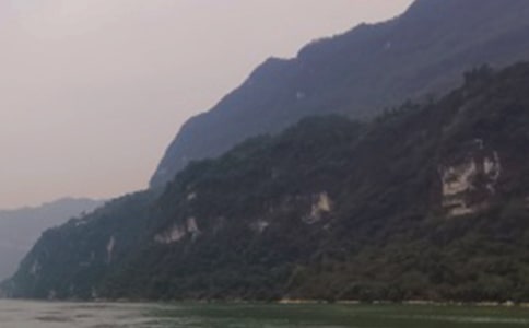 ���꼉(j��)�Z(y��)�Ľ̰������{��15ƪ