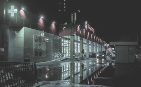 適合深夜發(fā)的朋友圈的句子