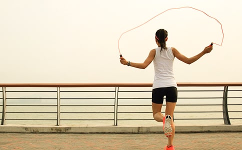 淺談跳繩在小學(xué)體育課中的有效運用