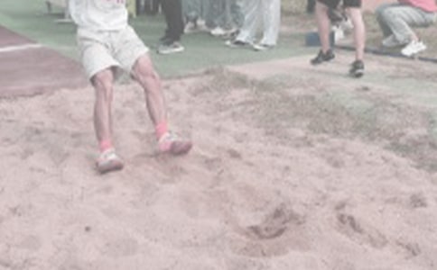 體育教案-立定跳遠(yuǎn)考核