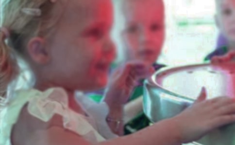 童年趣事作文300字(通用30篇)