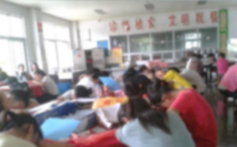 學生午休吵鬧檢討書