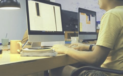 最新困難職工申請(qǐng)書