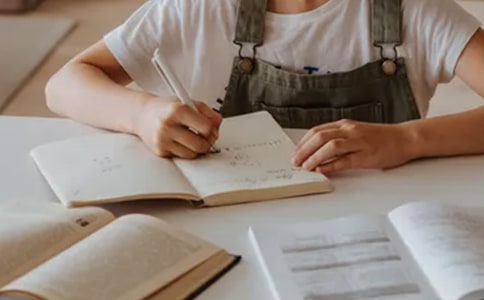 【精品】高中優(yōu)秀作文錦集三篇