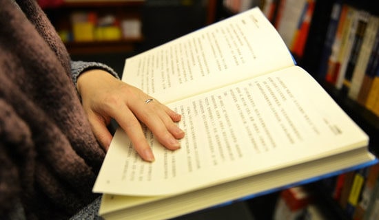 激發(fā)學(xué)生課外閱讀興趣的幾條途徑