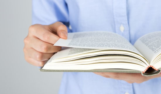 淺談如何實(shí)施校本閱讀課